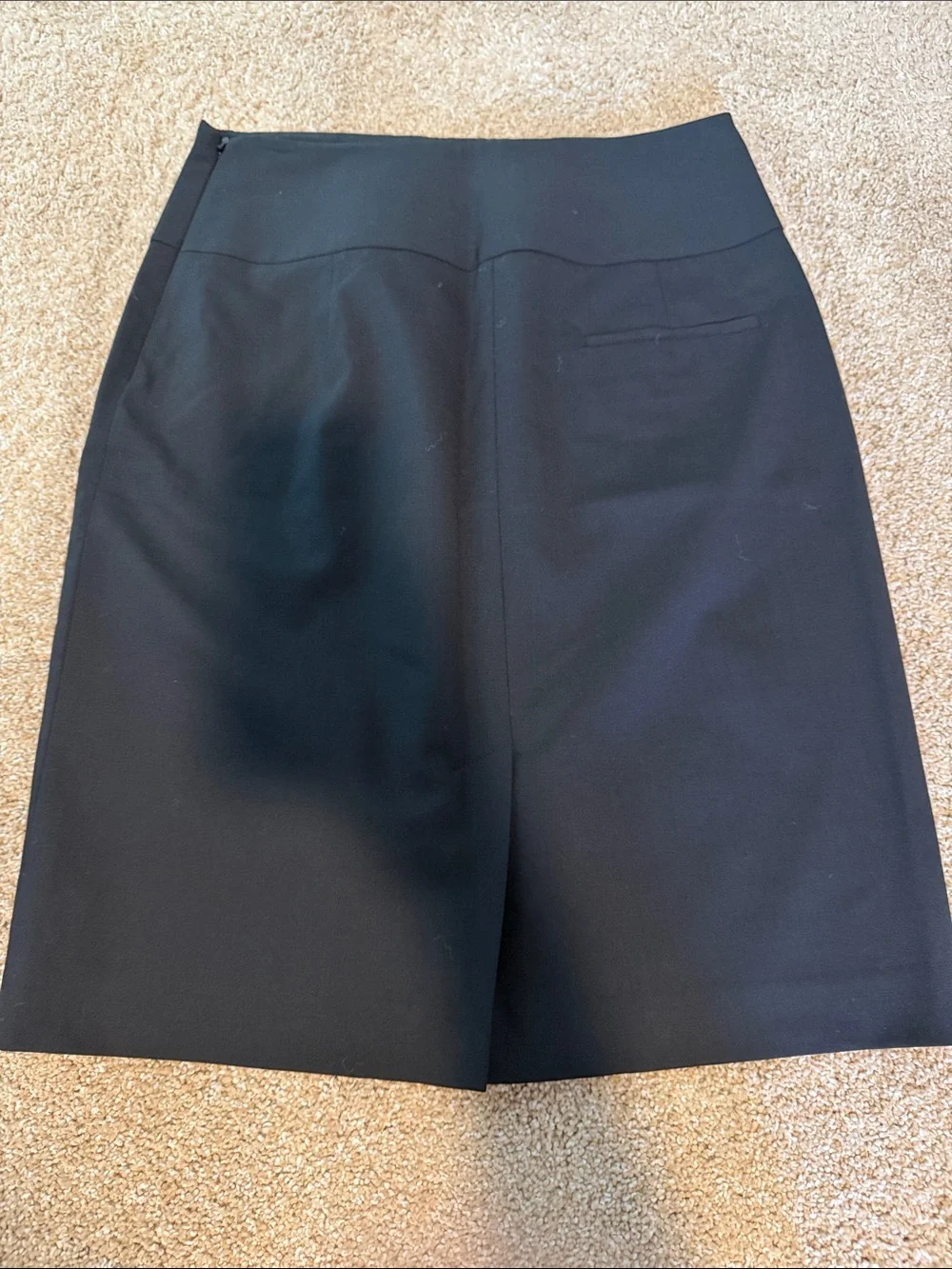 Banana Republic - Classic Black Pencil Skirt - 8